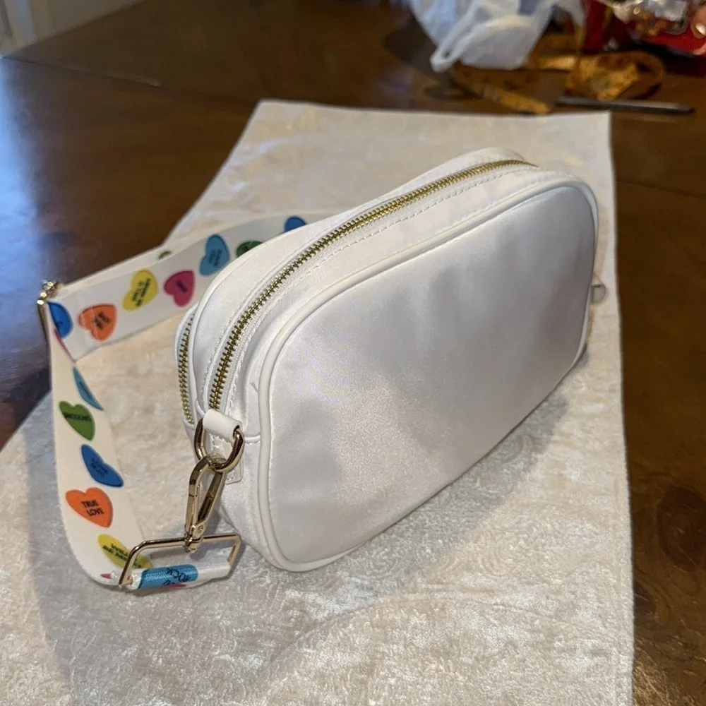 ah-DORNED New York White Small Crossbody Bag Zip Multicolor Heart Strap.